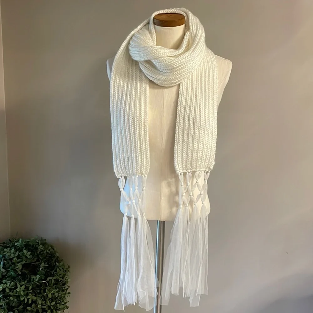SISLEY women’s EXRA LONG WHITE bridal scarf with tulle fringe approx 100 inches
